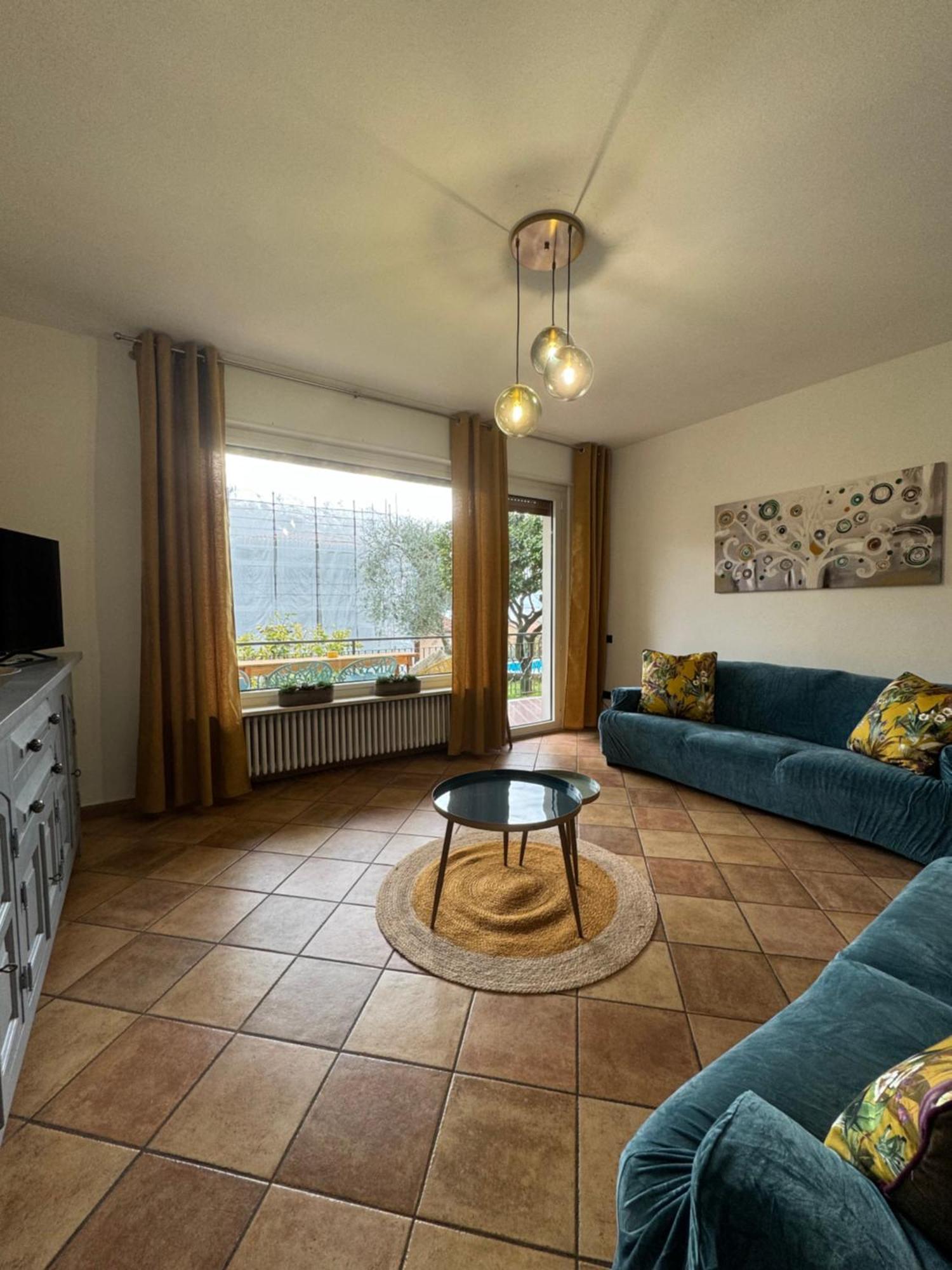 Oma Margareta Apartment ليمونِ سول غاردا المظهر الخارجي الصورة